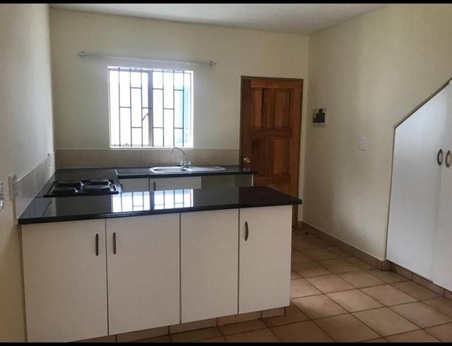 2 BEDROOM APARTMENT FOR SALE IN CRYSTAL PARK